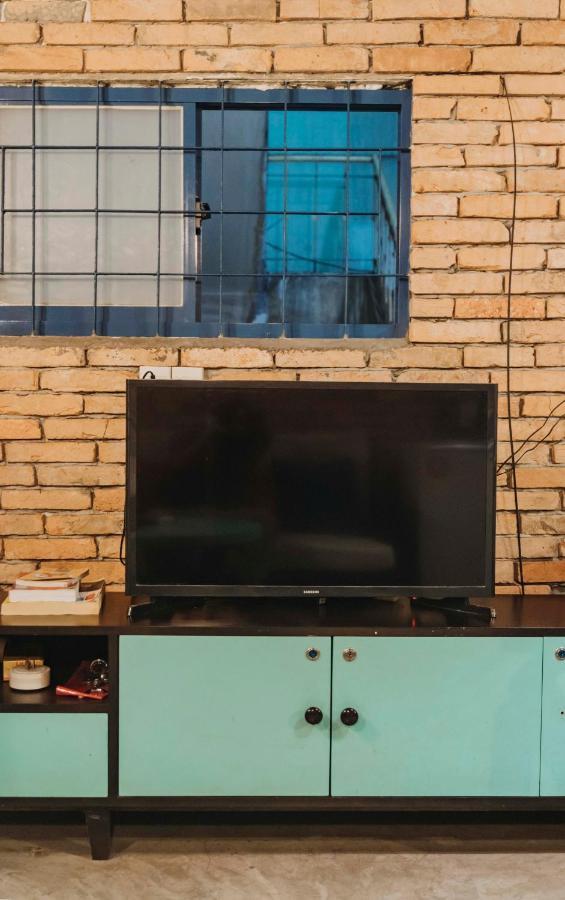 Stay&Chill - S.1: Ancient Studio Nearby Bui Vien Ho Chi Minh City Exterior photo