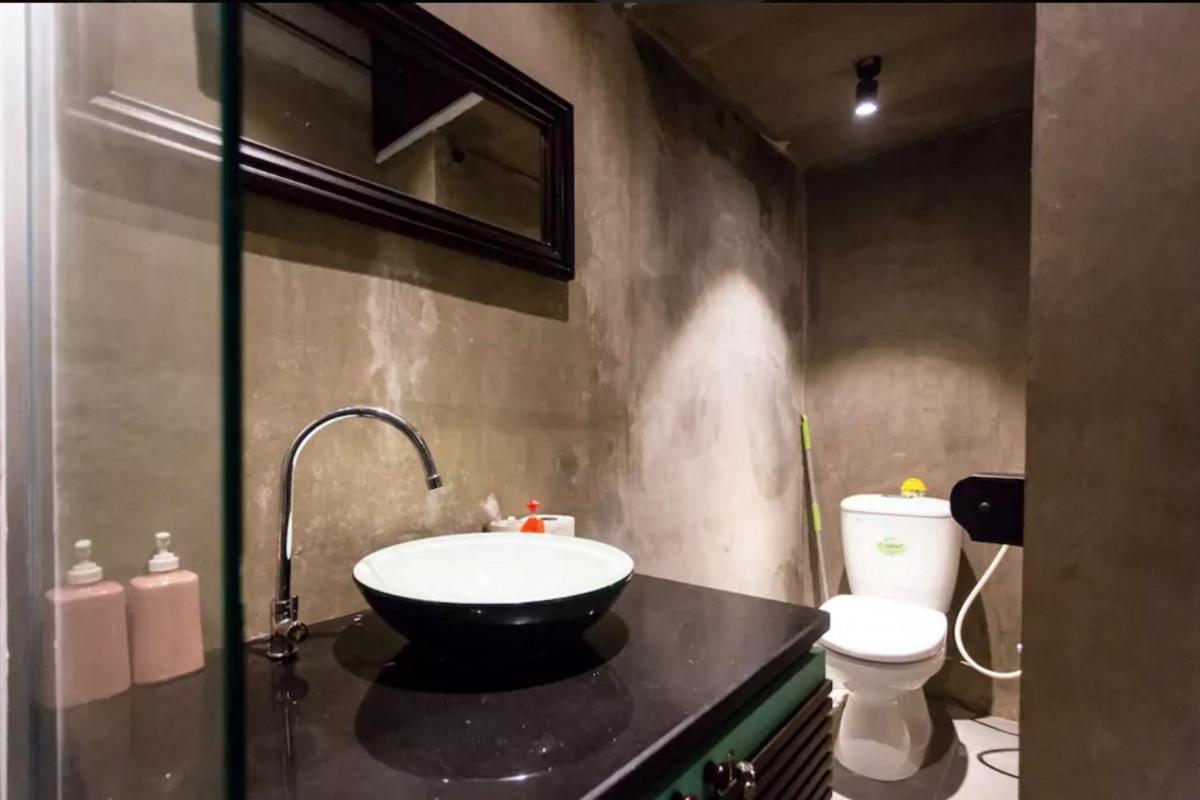 Stay&Chill - S.1: Ancient Studio Nearby Bui Vien Ho Chi Minh City Exterior photo